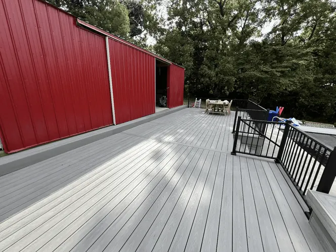 Custom deck project by Shinnova Home