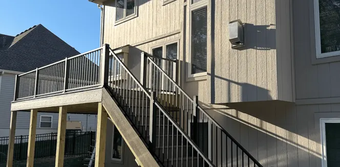 Custom deck project by Shinnova Home